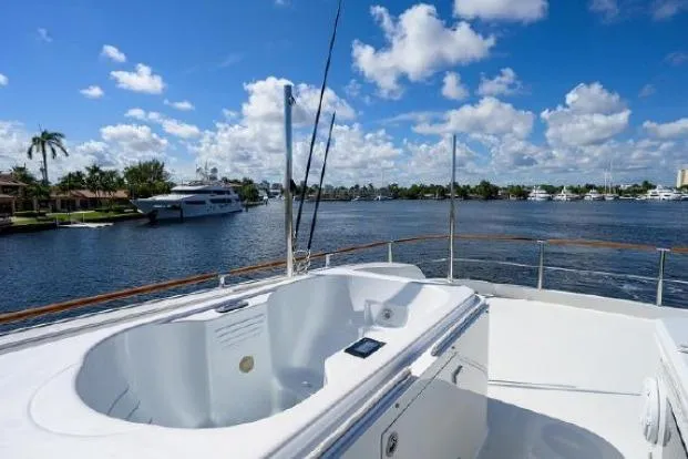 Slide: The Image of Lazzara Yachts LSX 95 Flybridge 2012 - 8