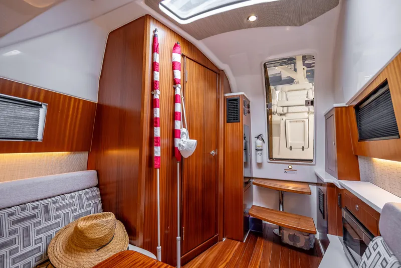 Slide: The Image of Pursuit 428S 2022 - 87