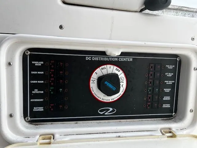 Slide: The Image of 2004 Regal 2665 Commodore Express DC distribution center with Perko switch. - 13