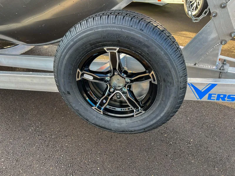 Slide: The Image of North River 23' Seahawk 2026 - 23