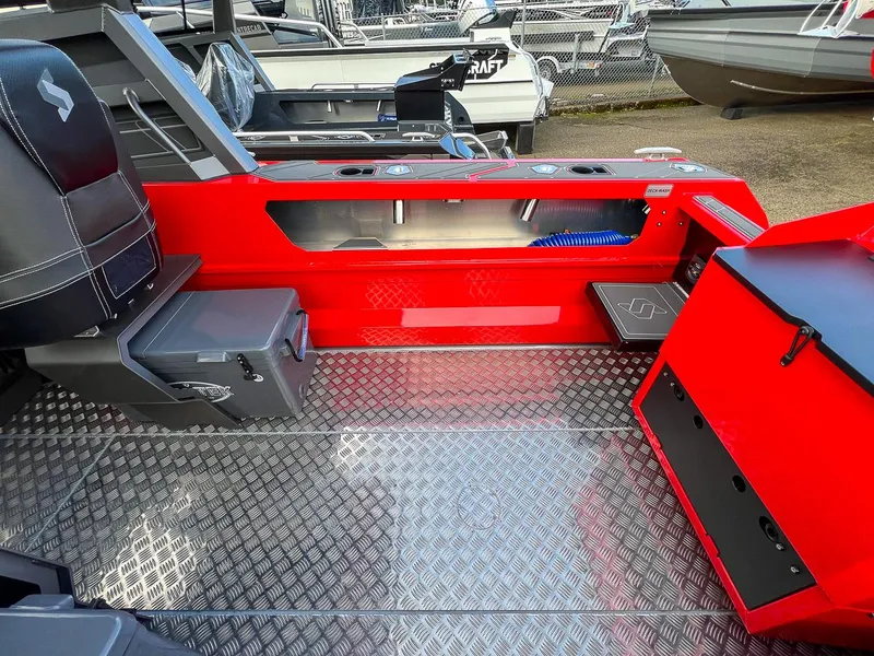 Slide: The Image of Stabi-Craft 1850 SuperCab 2026 - 14