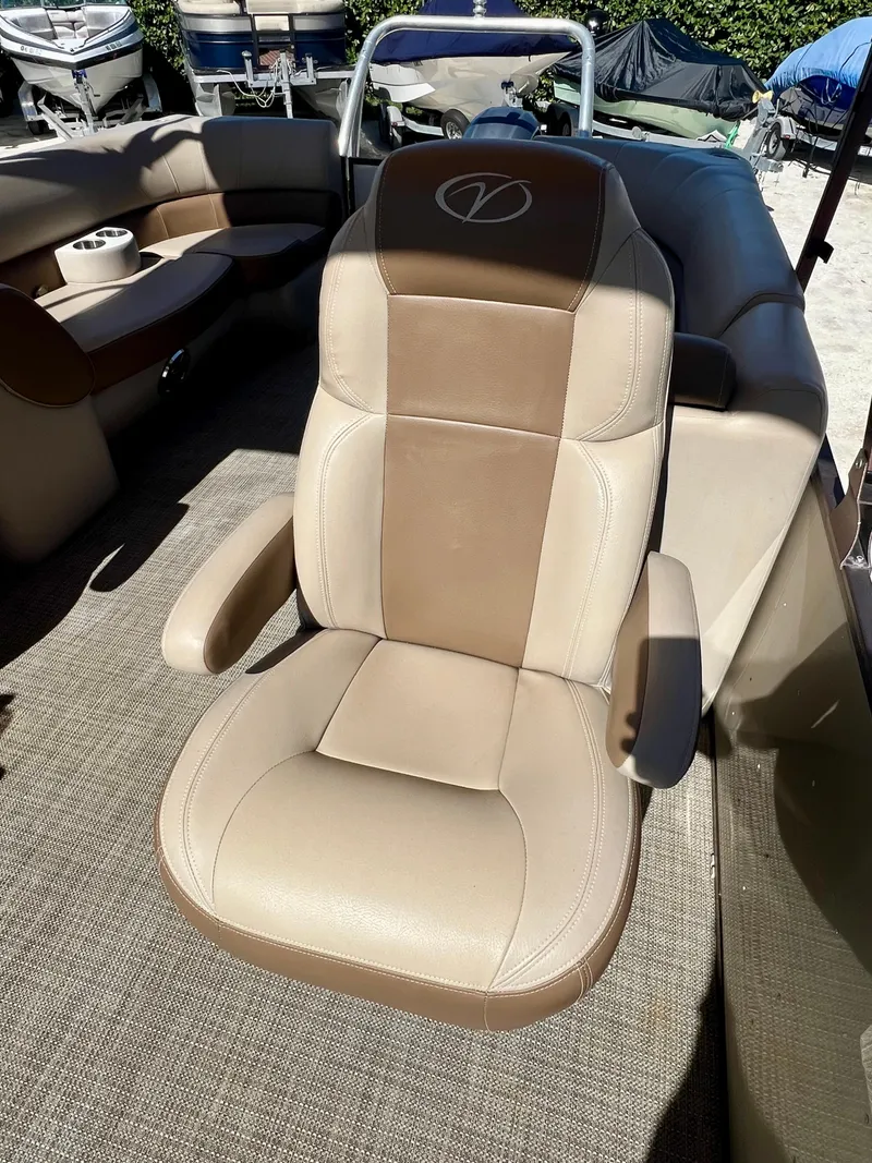 Slide: The Image of 2016 Crest Veranda V2275RC boat seat in beige and brown upholstery. - 19