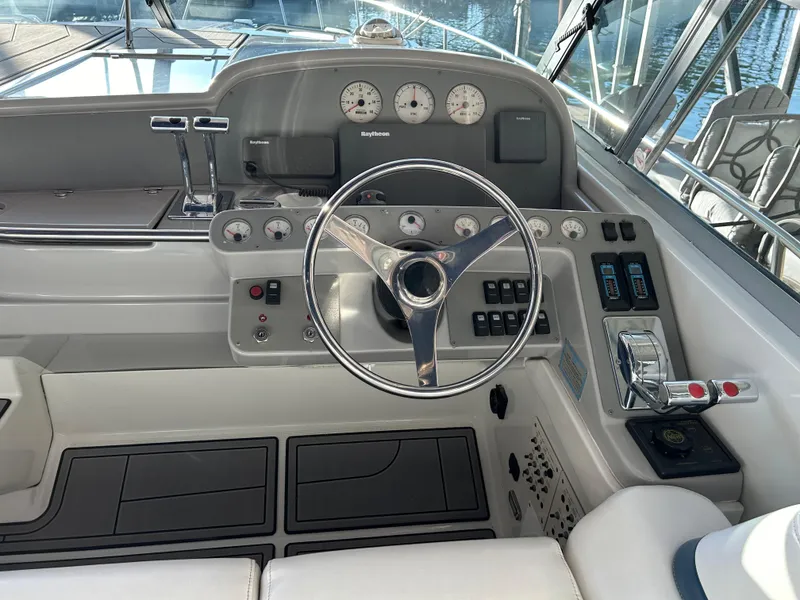 Slide: The Image of Formula 41 Performance Cruiser 2000 - 8
