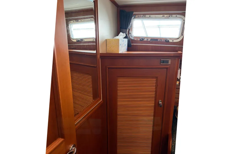 Slide: The Image of Interior view of 2007 Grand Banks 47 Eastbay FB yacht. - 18