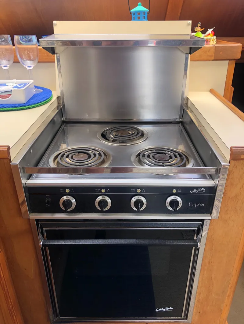 Slide: The Image of Stove on Egg Harbor Convertible 37, 1987 model. - 26