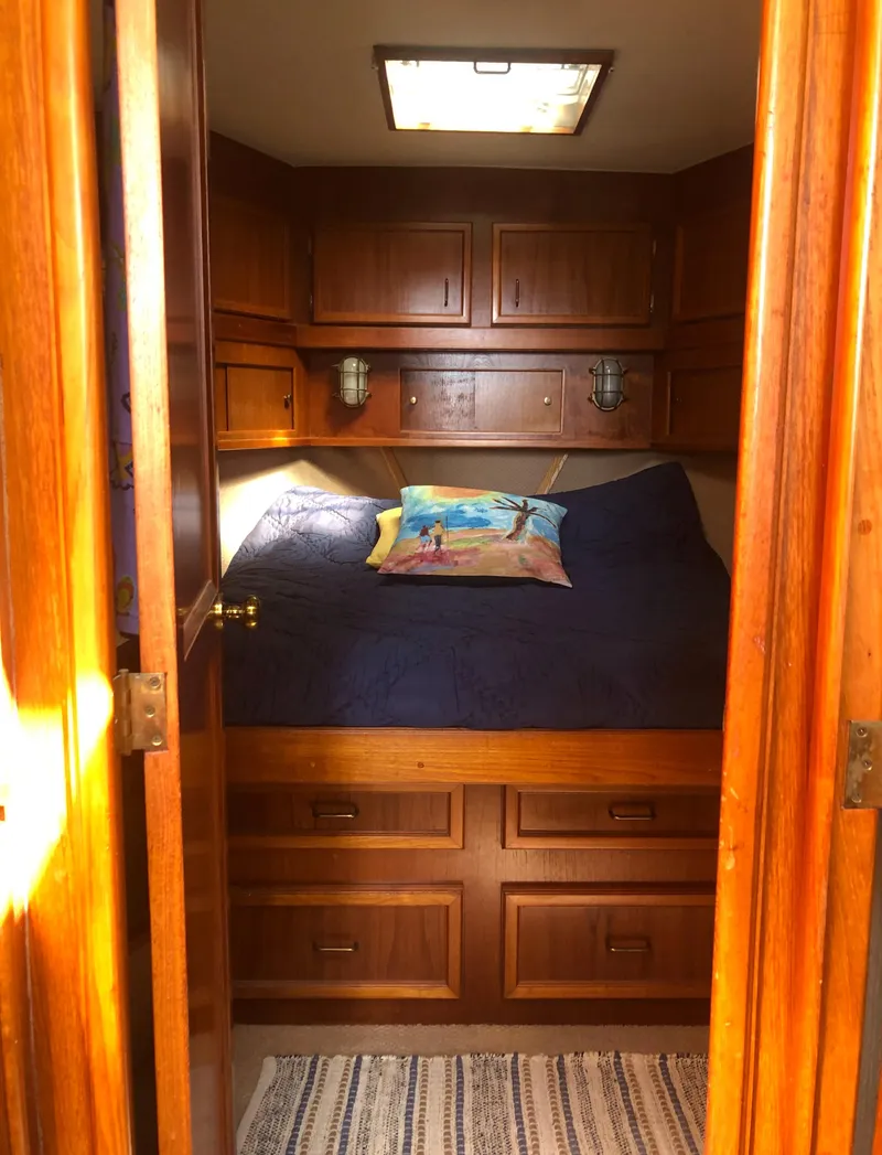 Slide: The Image of Interior of 1987 Egg Harbor Convertible 37 yacht cabin. - 32