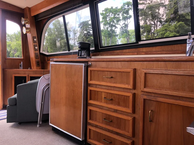 Slide: The Image of Interior of 1987 Egg Harbor Convertible 37 yacht. - 49