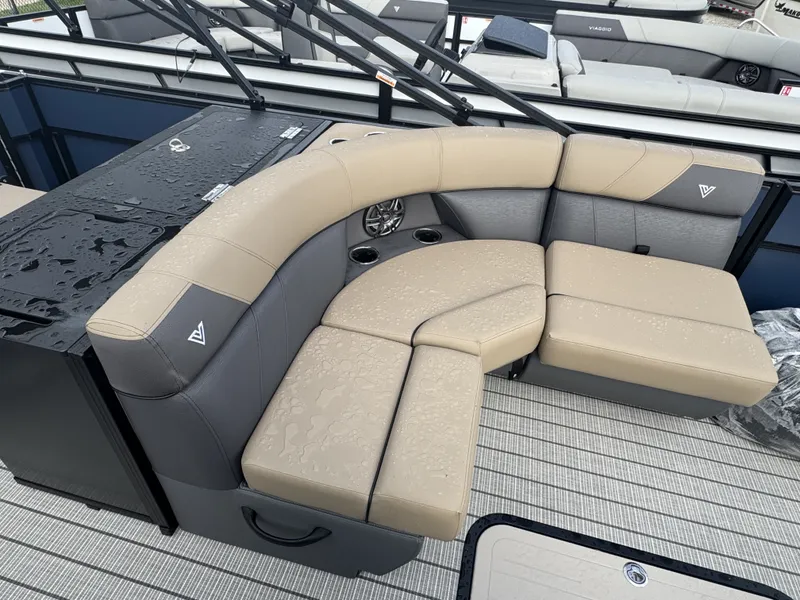 Slide: The Image of Viaggio V20R 2026 - 10