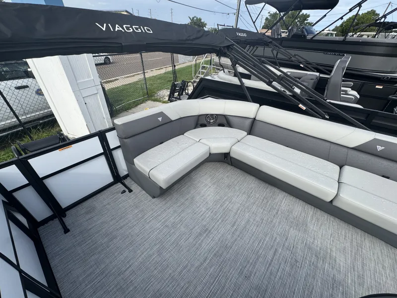 Slide: The Image of Viaggio V20C 2026 - 10