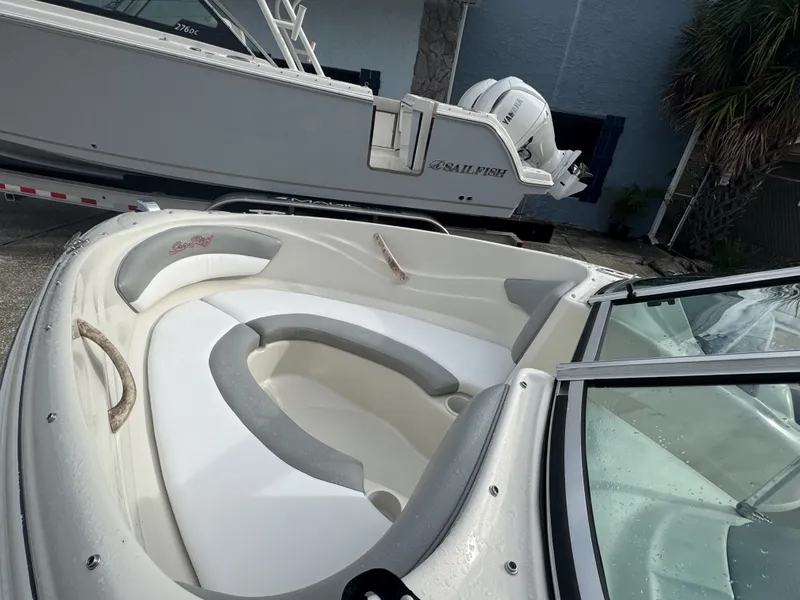 Slide: The Image of Sea Ray 175 sport 2007 - 8