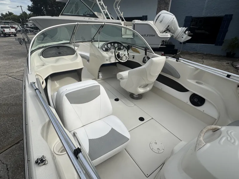 Slide: The Image of Sea Ray 175 sport 2007 - 6