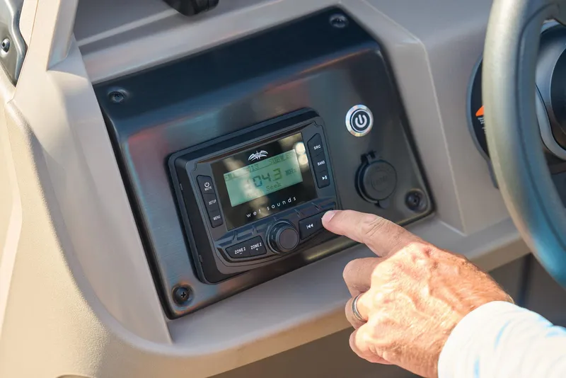 Slide: The Image of Sun Tracker Party Barge 22 XP3 2024 - 63