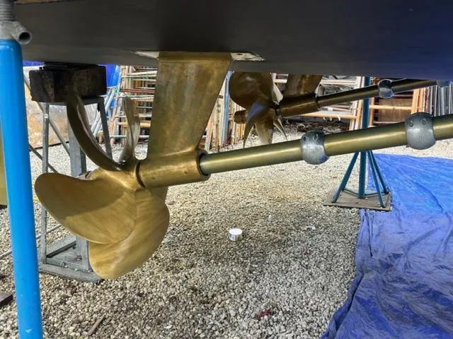 Slide: The Image of Propeller and shaft of 2000 Buddy Davis 78 boat on dry dock. - 35