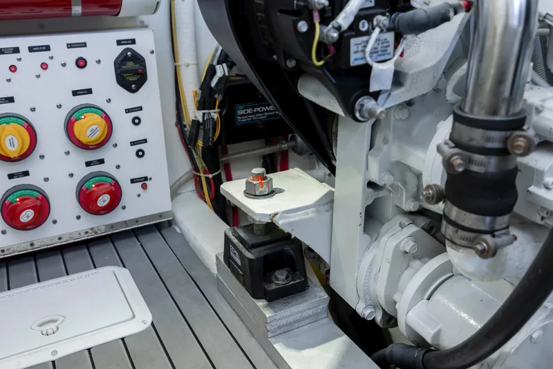 Slide: The Image of Albemarle 410 Express Fisherman 2019 - 51