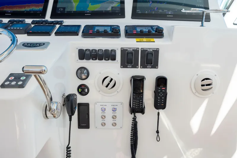 Slide: The Image of Albemarle 410 Express Fisherman 2019 - 78