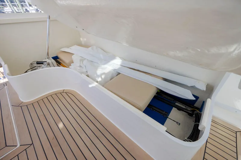 Slide: The Image of Albemarle 410 Express Fisherman 2019 - 84