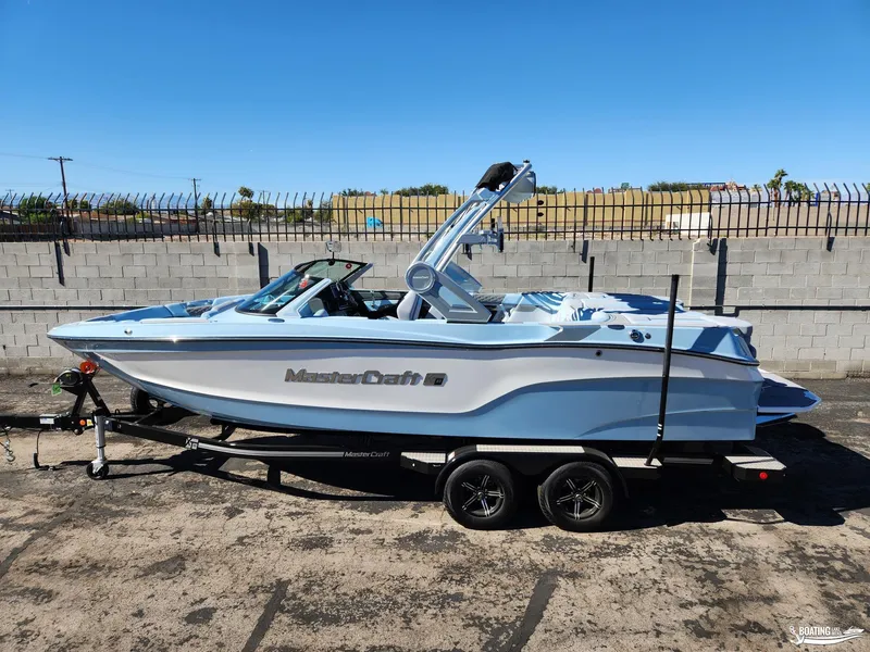 The Image of MasterCraft XT23 2023 - 0