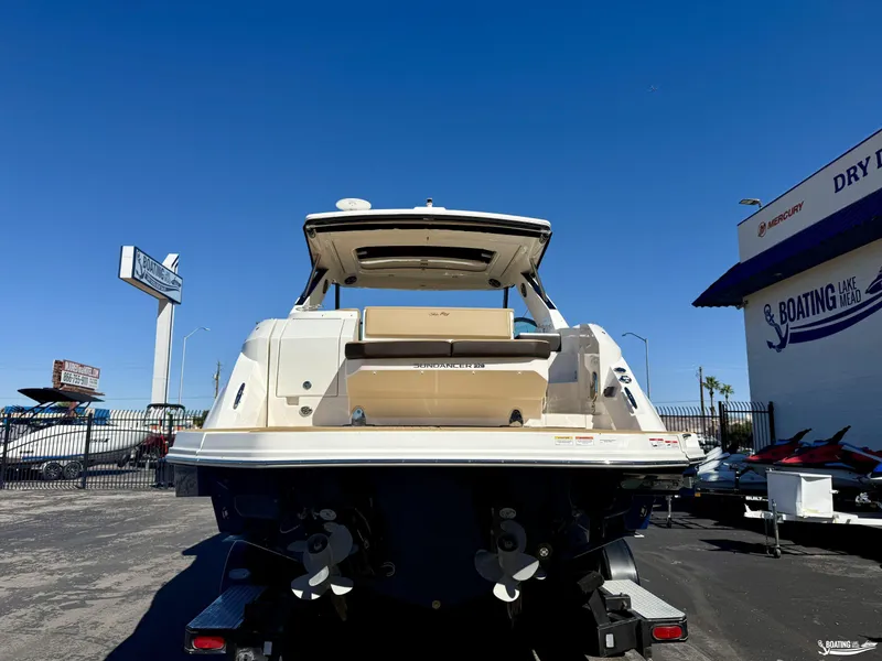 Slide: The Image of Sea Ray 320 Sundancer 2026 - 7