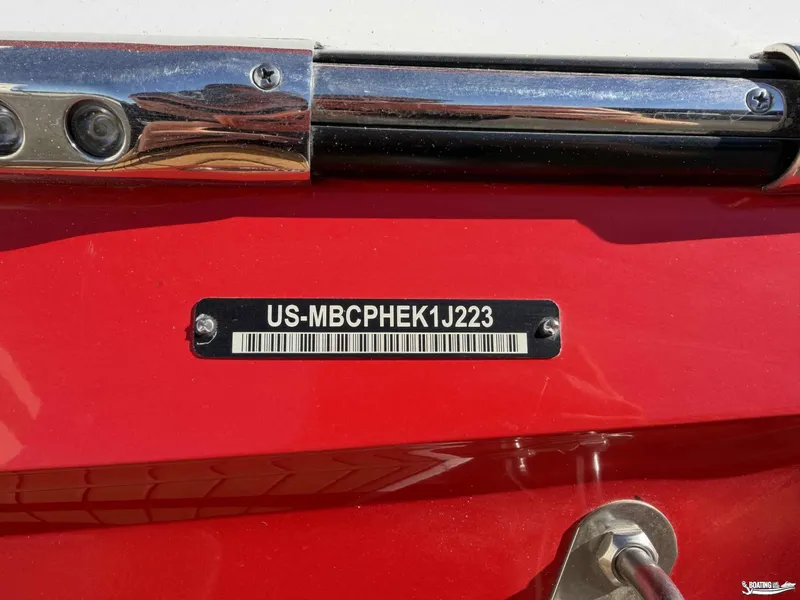 Slide: The Image of MasterCraft X24 2023 - 23