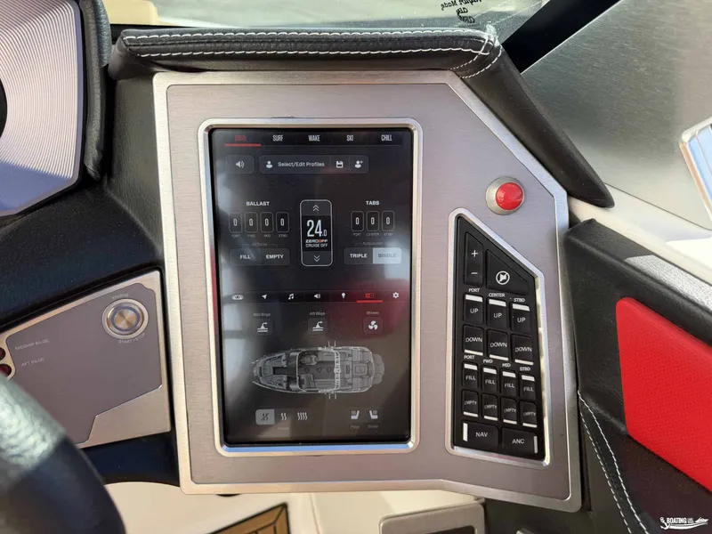 Slide: The Image of MasterCraft X24 2023 - 15