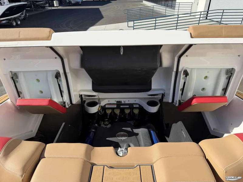 Slide: The Image of MasterCraft X24 2023 - 19