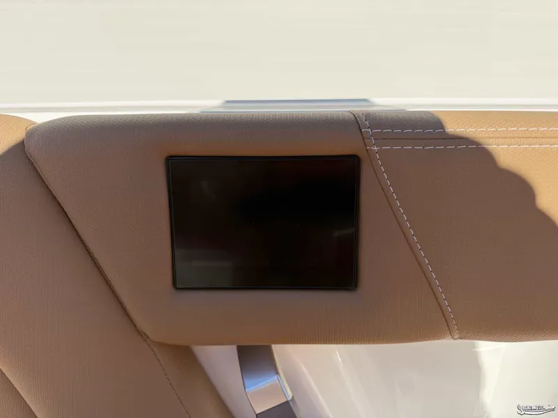 Slide: The Image of MasterCraft X24 2023 - 11
