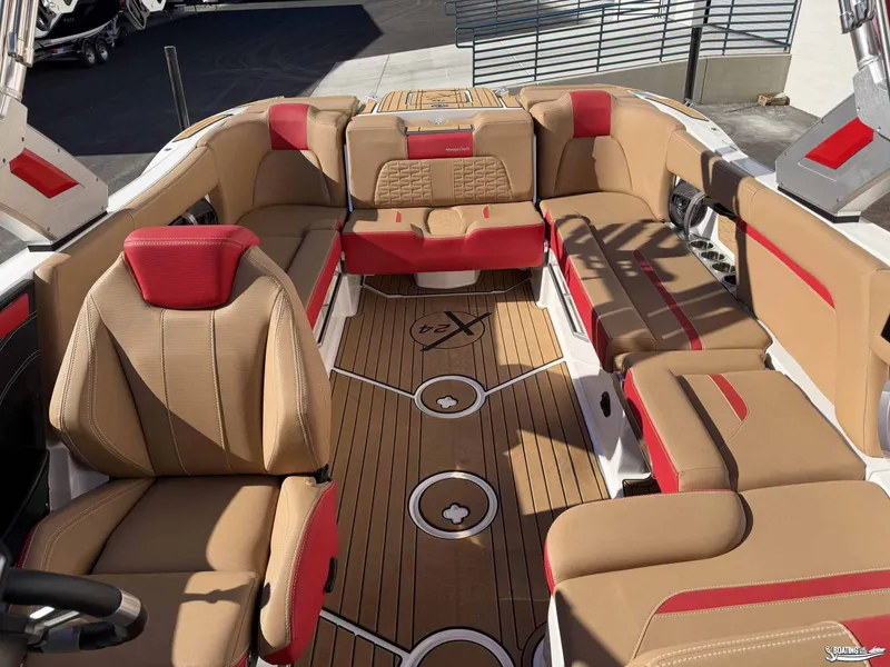 Slide: The Image of MasterCraft X24 2023 - 6
