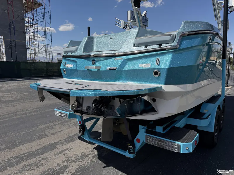 Slide: The Image of MasterCraft XSTAR S 2023 - 13