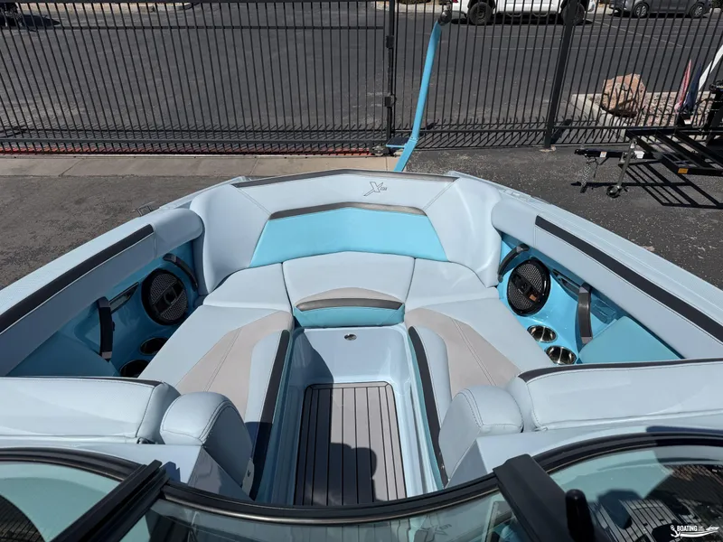 Slide: The Image of MasterCraft XSTAR S 2023 - 5