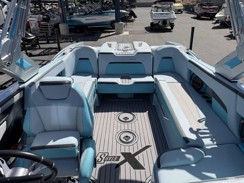 Slide: The Image of MasterCraft XSTAR S 2023 - 6