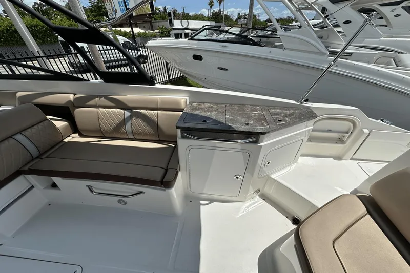 Slide: The Image of Sea Ray 290SDX-OB 2017 - 10