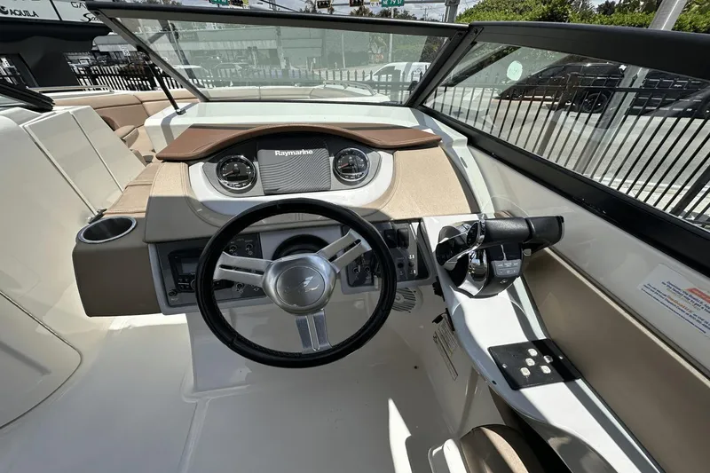 Slide: The Image of Sea Ray 290SDX-OB 2017 - 12