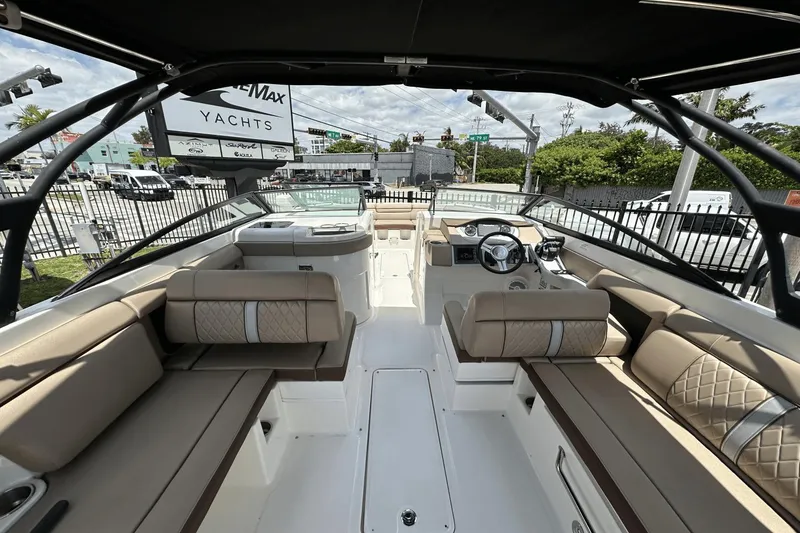 Slide: The Image of Sea Ray 290SDX-OB 2017 - 13