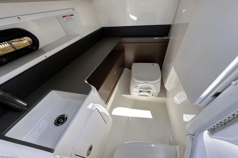 Slide: The Image of Sea Ray 290SDX-OB 2017 - 14