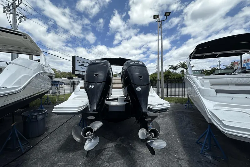 Slide: The Image of Sea Ray 290SDX-OB 2017 - 2