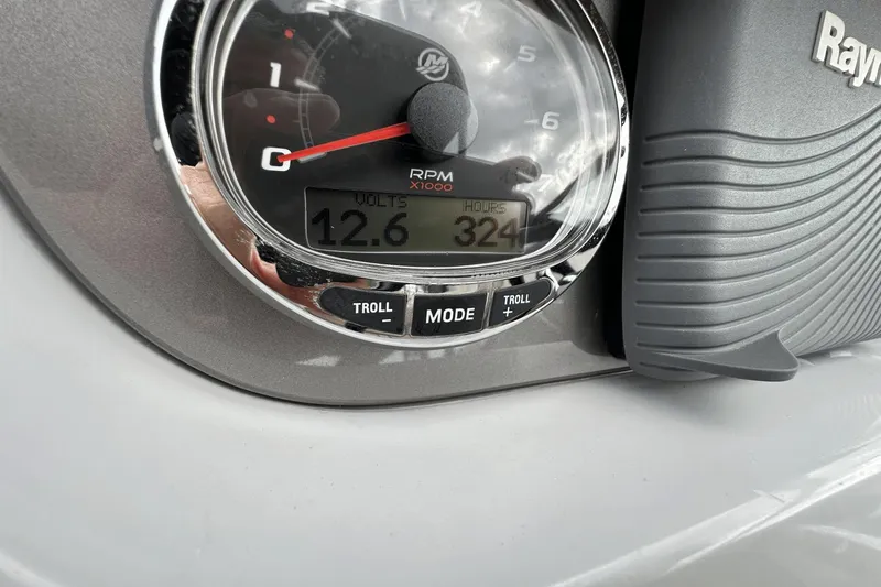 Slide: The Image of Sea Ray 290SDX-OB 2017 - 22