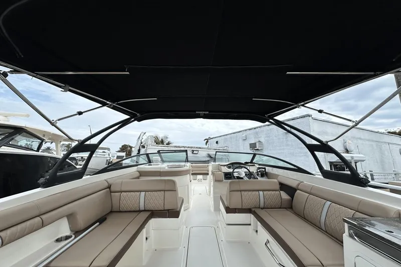 Slide: The Image of Sea Ray 290SDX-OB 2017 - 23