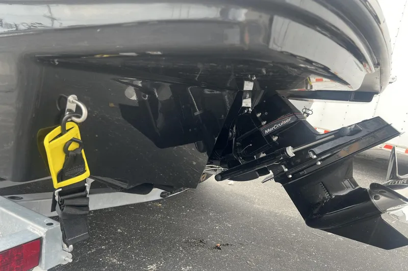 Slide: The Image of Sea Ray SPX 210 2024 - 46