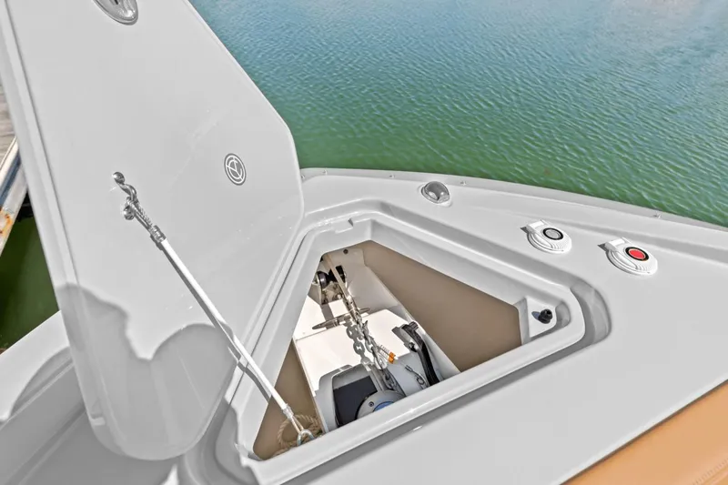 Slide: The Image of Cruisers Yachts 42 GLS South Beach Outboard 2024 - 49