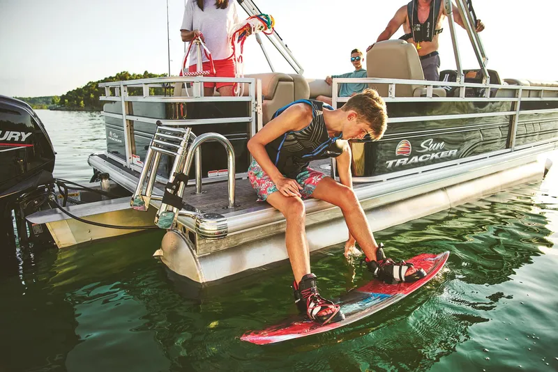 Slide: The Image of Sun Tracker SportFish 20 DLX 2024 - 74