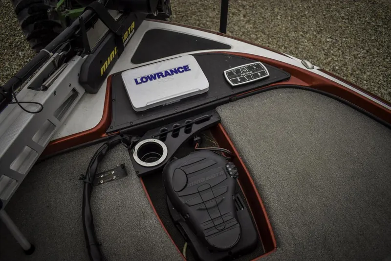 Slide: The Image of 2017 Nitro Z21 boat deck with Lowrance fish finder and Minn Kota trolling motor. - 6