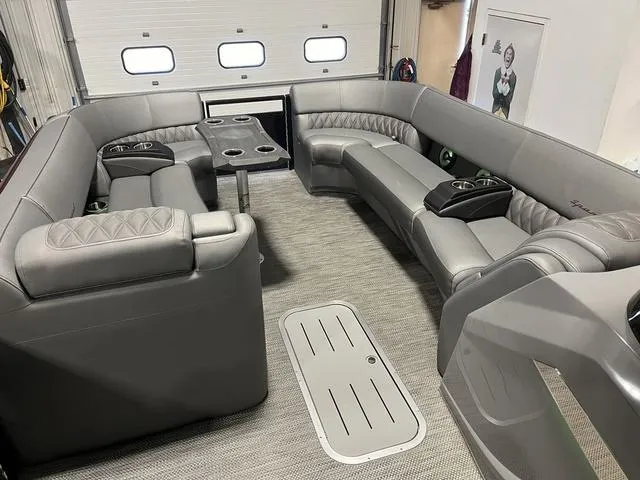 Slide: The Image of Bennington 25 RXSBA 2021 - 9