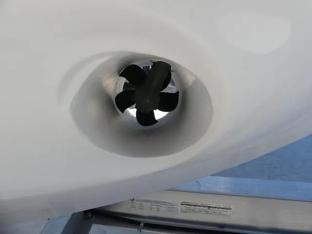 Slide: The Image of Blackfin 302CC 2024 - 30