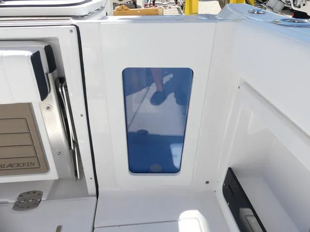 Slide: The Image of Blackfin 302CC 2024 - 55