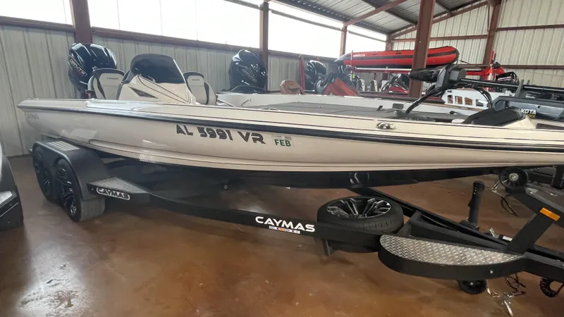 The Image of Caymas CX 19 2022 - 1