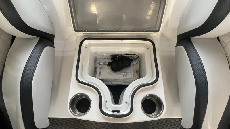 Slide: The Image of Caymas CX 19 2022 - 16