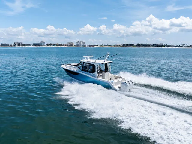 Slide: The Image of Boston Whaler 365 Conquest 2025 - 76