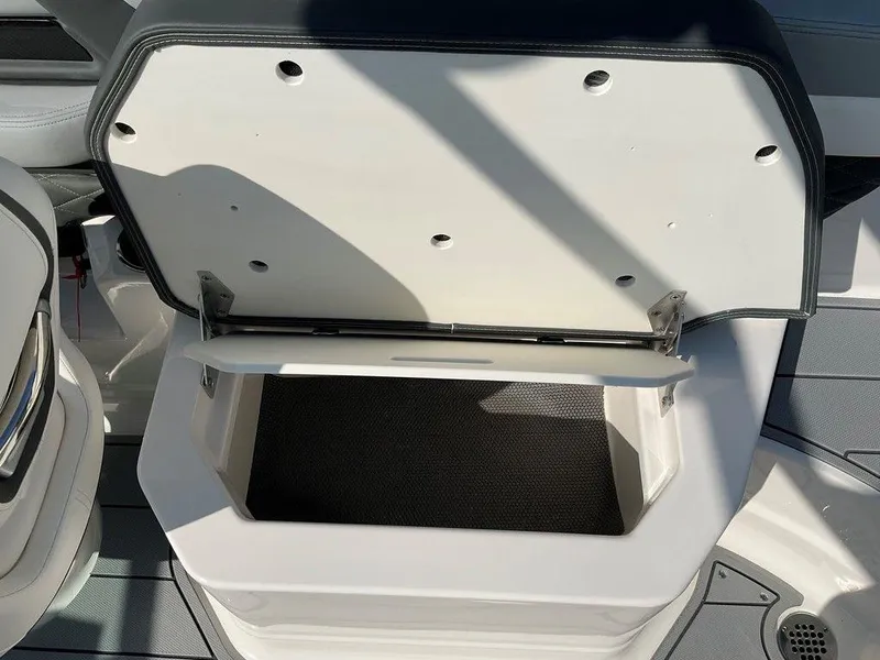 Slide: The Image of Chaparral 267 SSX 2024 - 61