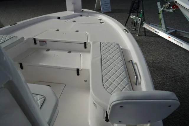 Slide: The Image of Sea Fox 231 Bay Fox 2024 - 30