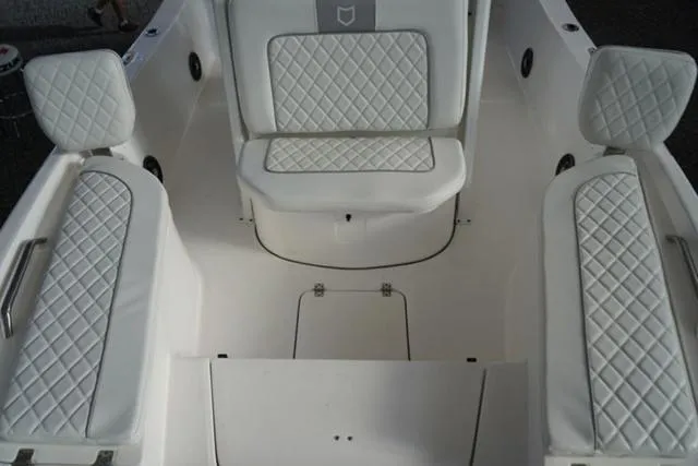 Slide: The Image of Sea Fox 231 Bay Fox 2024 - 31